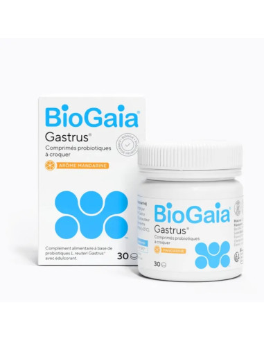 boite avec écrit en bleu