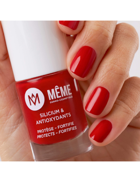 Même Vernis à Ongles Rouge 02 Zazie